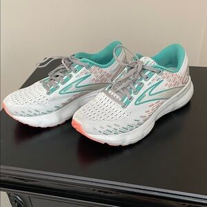 Women's Brooks Athletic Running Shoes - Gray and Teal